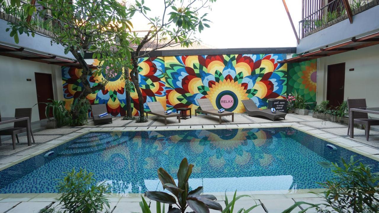 فندق Reddoorz Near Legian Street المظهر الخارجي الصورة