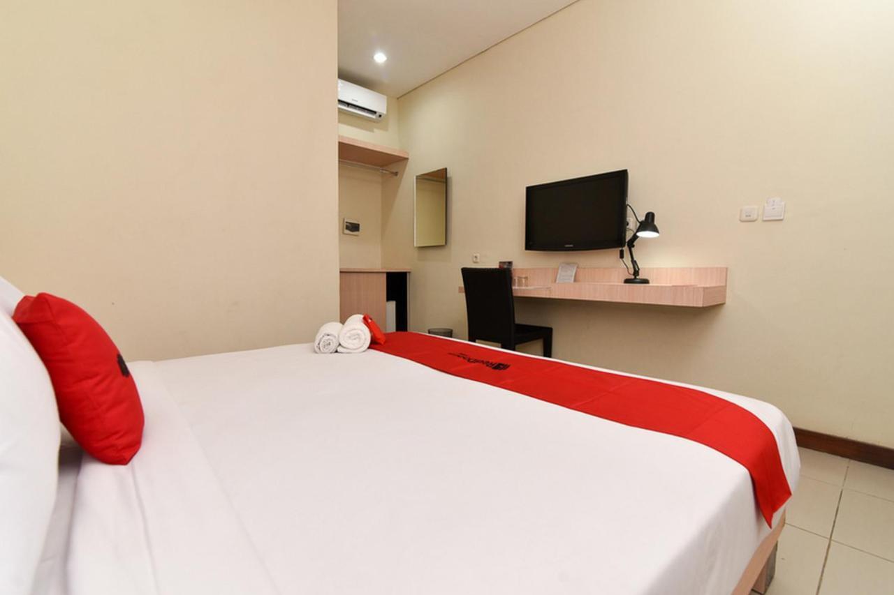 فندق Reddoorz Near Legian Street المظهر الخارجي الصورة