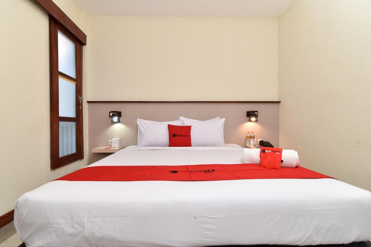 فندق Reddoorz Near Legian Street المظهر الخارجي الصورة